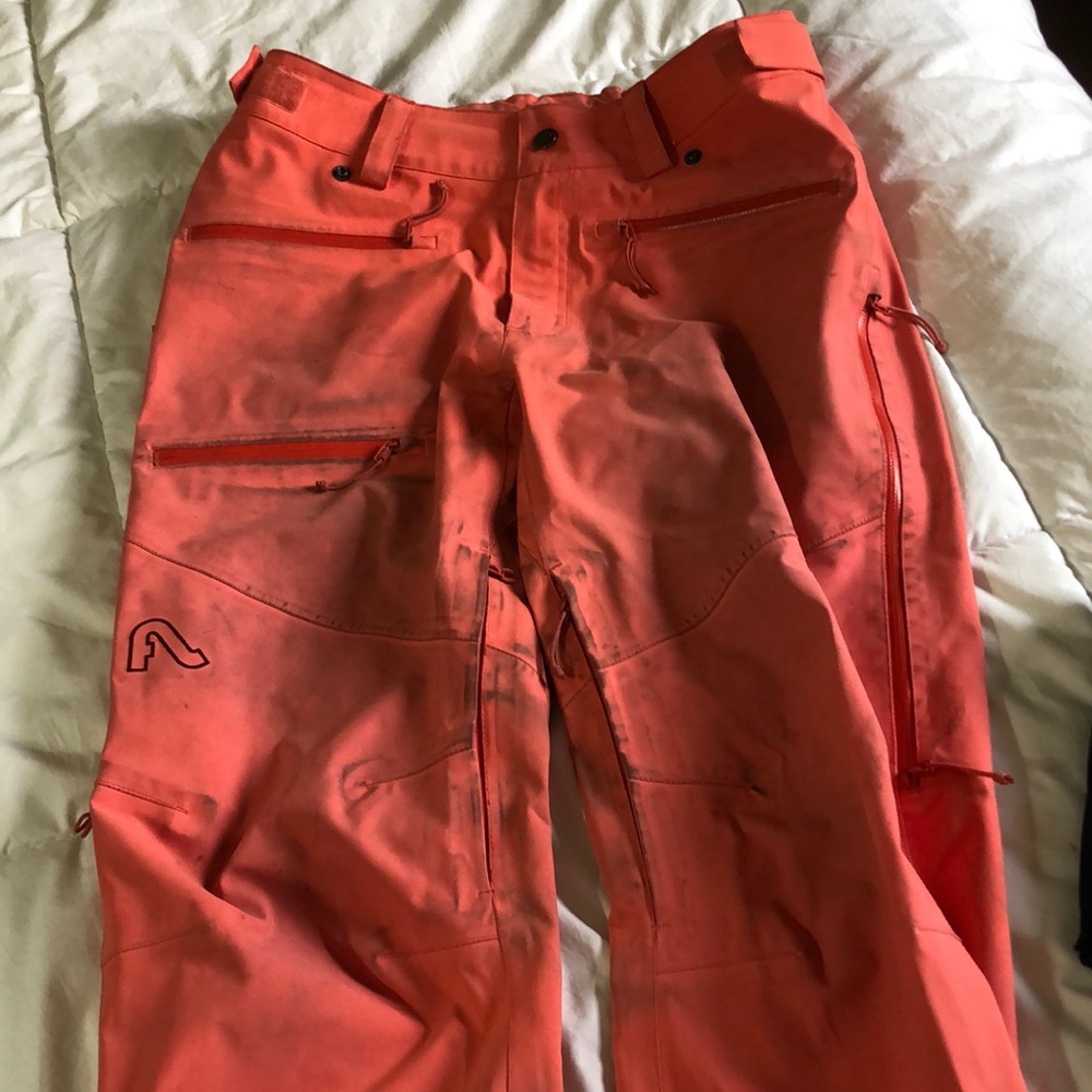 Flylow Nina ski pants!